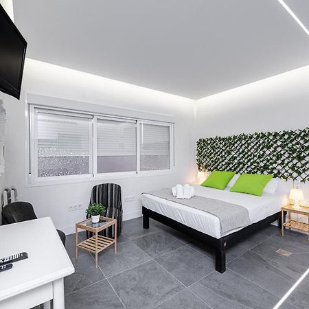 Fabuloso Calle Alamos Suit Apartamento De 2 Habitaciones Malaga Exterior photo